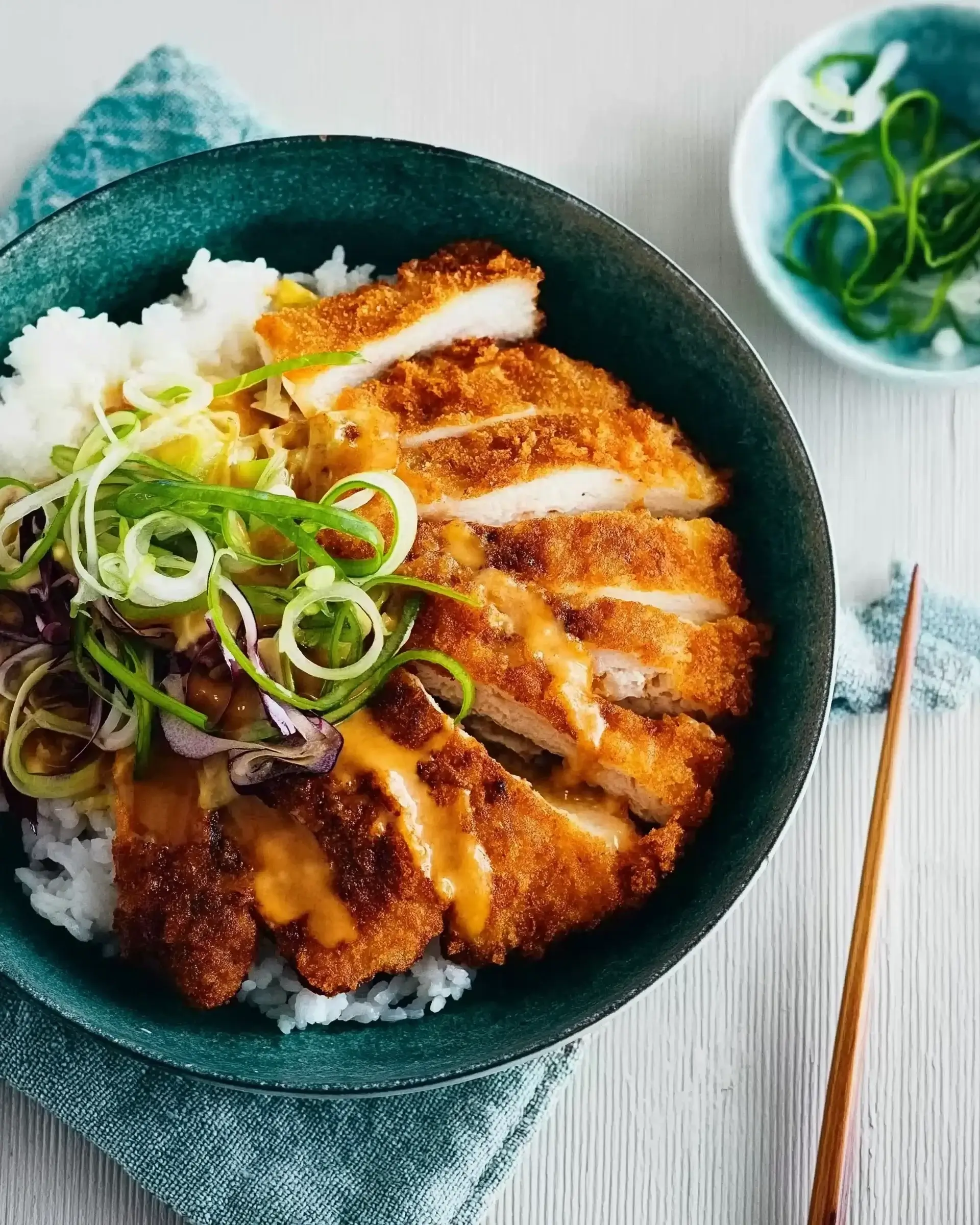 Japanese Katsu Bowls with Tonkatsu Sauce are irresistible!