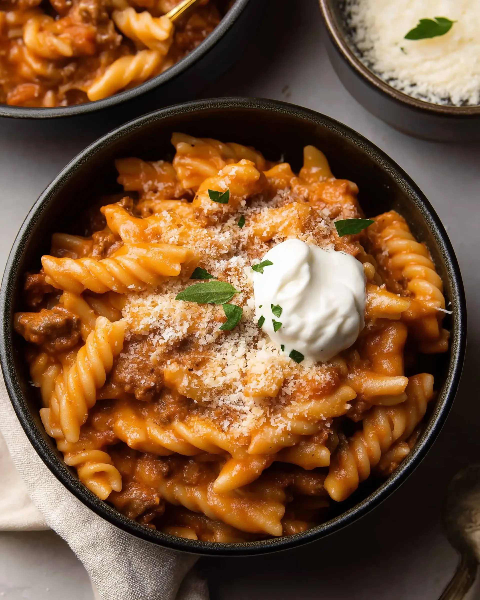 One Pot Creamy Tomato Beef Pasta made easy today!