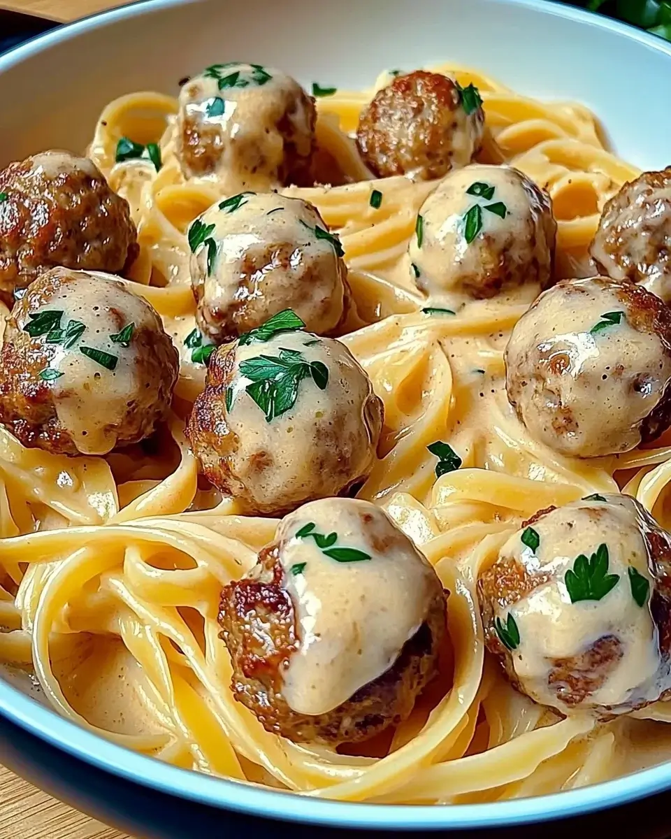 Parmesan Linguine & Garlic Butter Meatballs: A Must-Try Recipe!